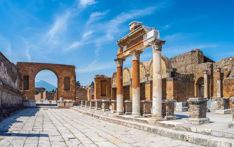 20211109131751-scavi-di-pompei-pompei-campania-shutterstock-1440131402-1